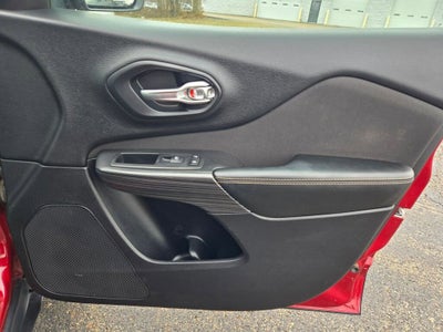 2017 Jeep Cherokee Sport