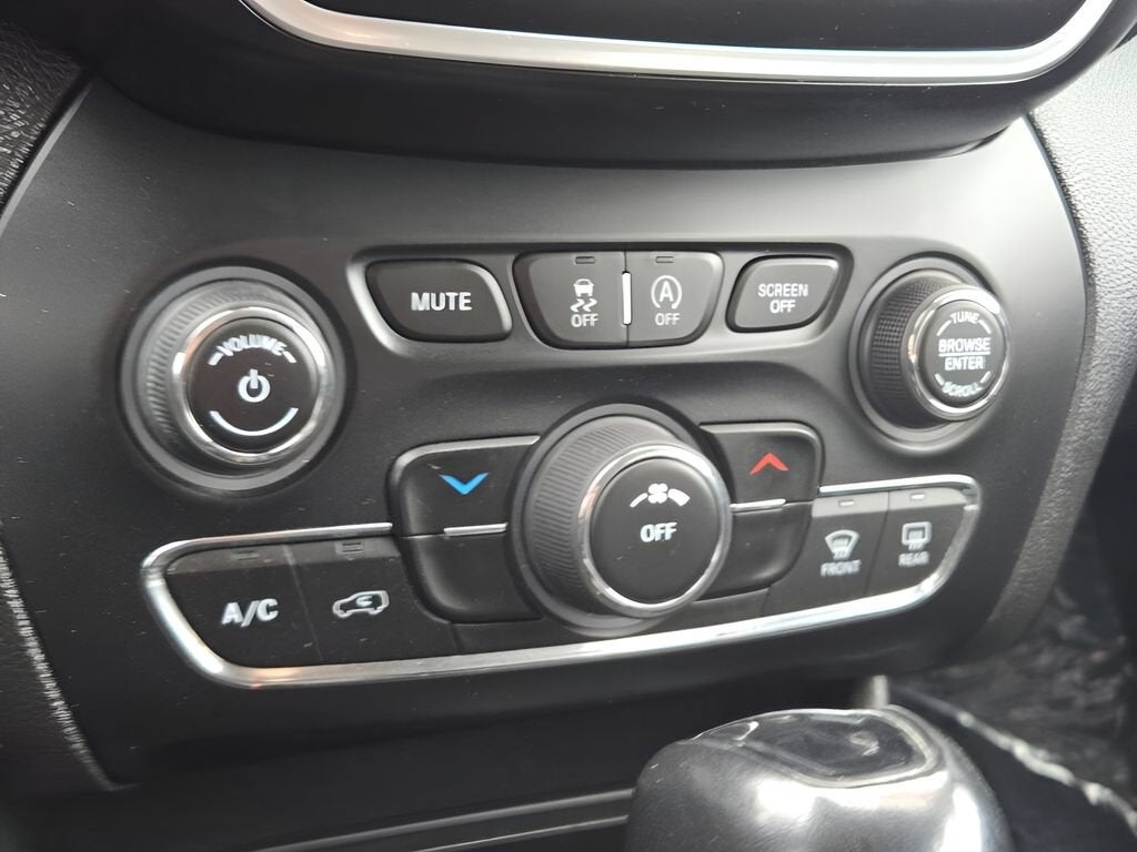 2021 Jeep Cherokee Altitude FWD