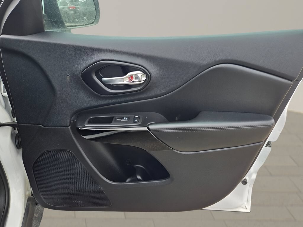 2021 Jeep Cherokee Altitude FWD