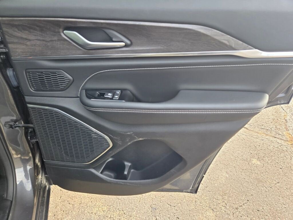 2022 Jeep Grand Cherokee Overland 4x4