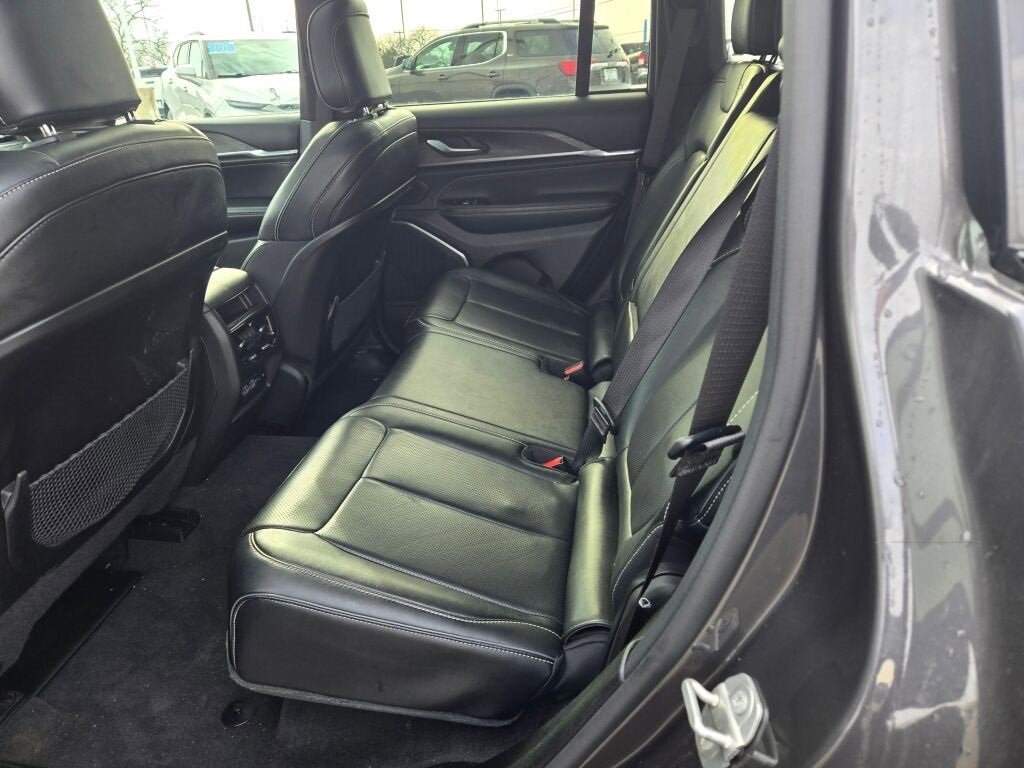 2022 Jeep Grand Cherokee Overland 4x4