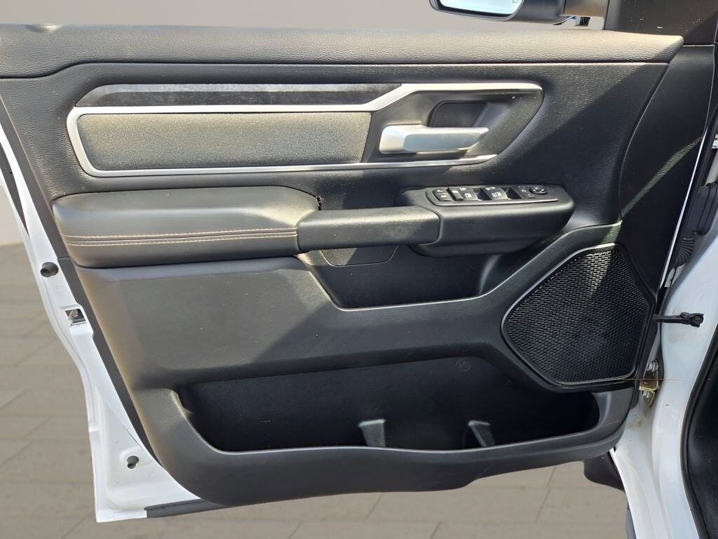 2020 RAM 1500 Big Horn Quad Cab 4x4 6'4" Box