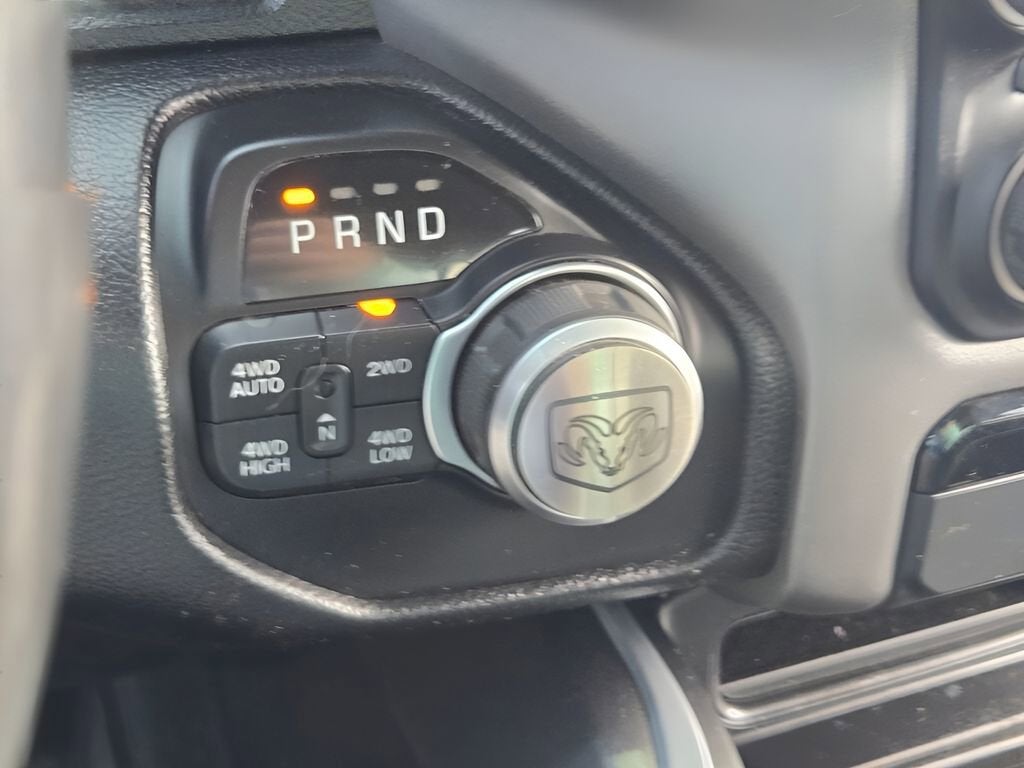 2020 RAM 1500 Big Horn Quad Cab 4x4 6'4" Box