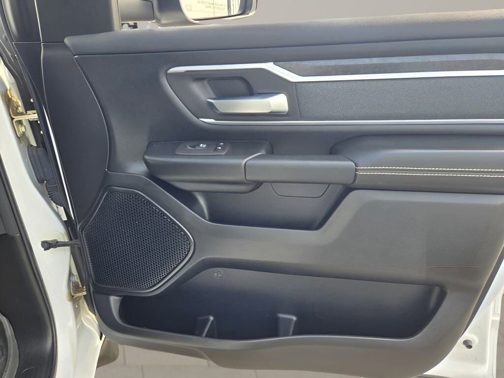 2020 RAM 1500 Big Horn Quad Cab 4x4 6'4" Box