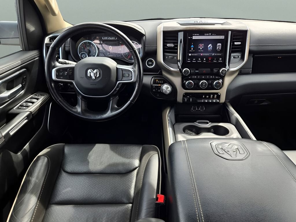 2020 RAM 1500 Laramie Crew Cab 4x4 5'7" Box