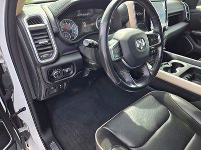 2020 RAM 1500 Laramie Crew Cab 4x4 5'7" Box