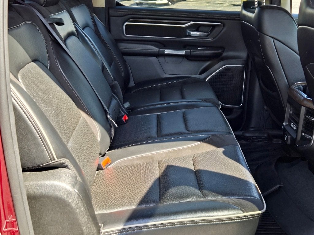 2021 RAM 1500 Laramie Crew Cab 4x4 5'7" Box