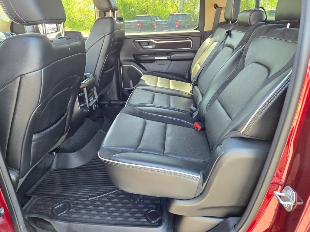 2021 RAM 1500 Laramie Crew Cab 4x4 5'7" Box