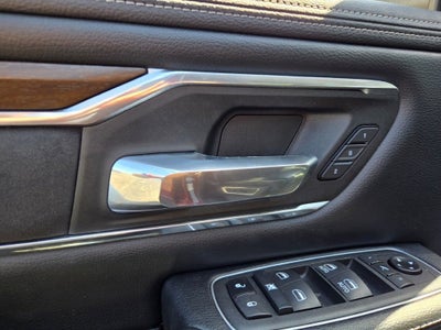 2021 RAM 1500 Laramie Crew Cab 4x4 5'7" Box