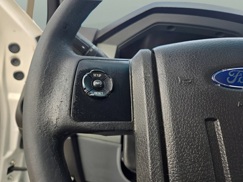 2015 Ford Super Duty F-550 DRW XL