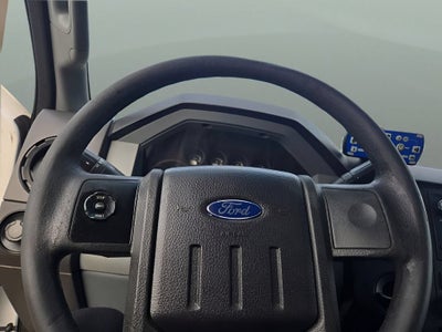 2015 Ford Super Duty F-550 DRW XL