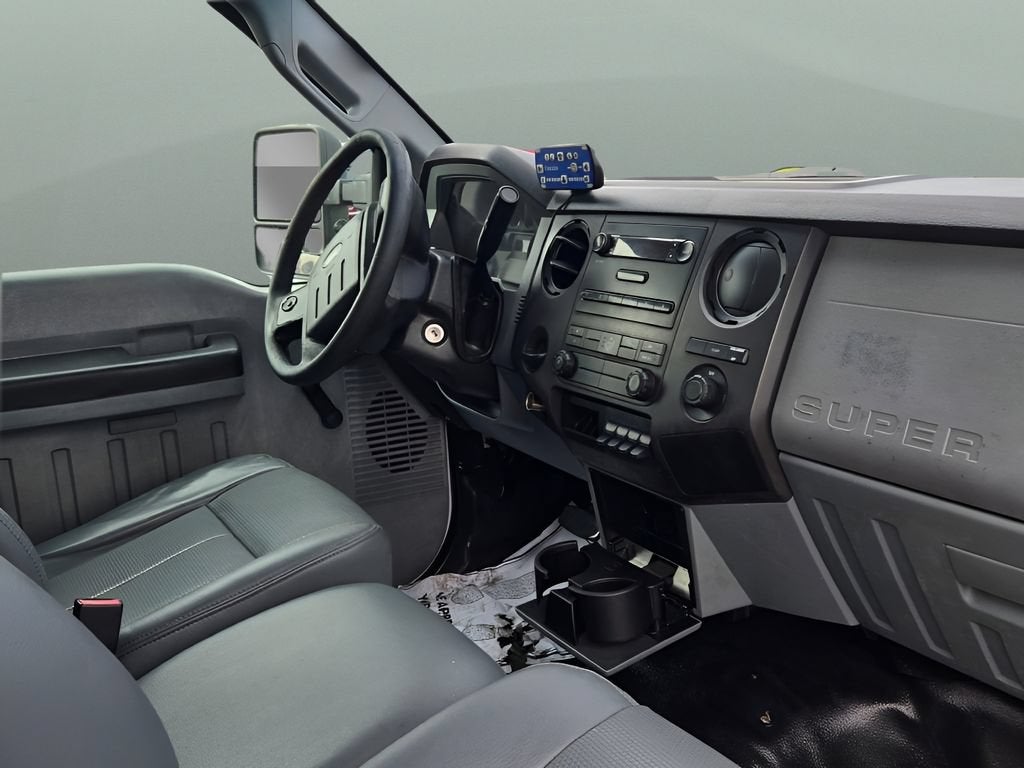 2015 Ford Super Duty F-550 DRW XL