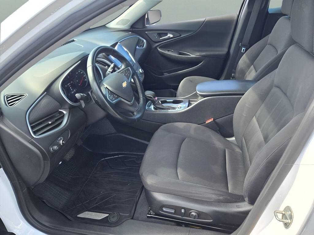 2023 Chevrolet Malibu RS