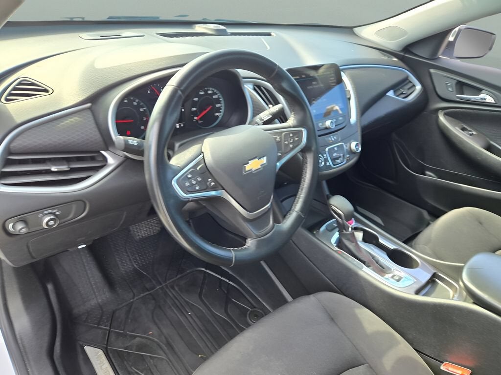 2023 Chevrolet Malibu RS
