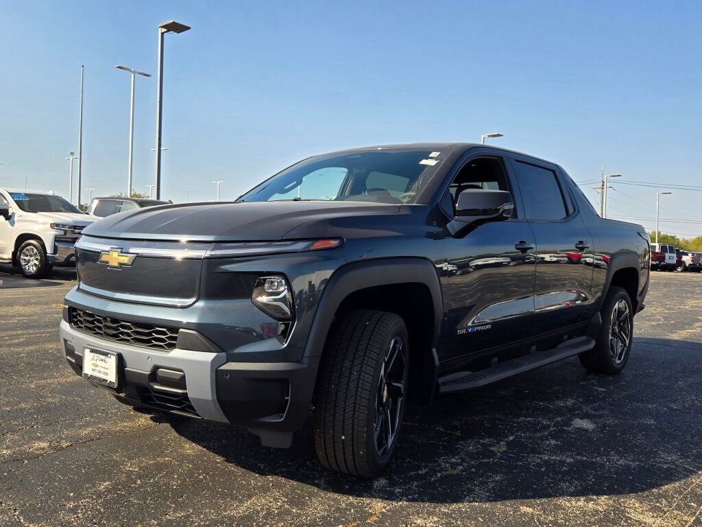 2026 Chevrolet Silverado EV LT - Max Range