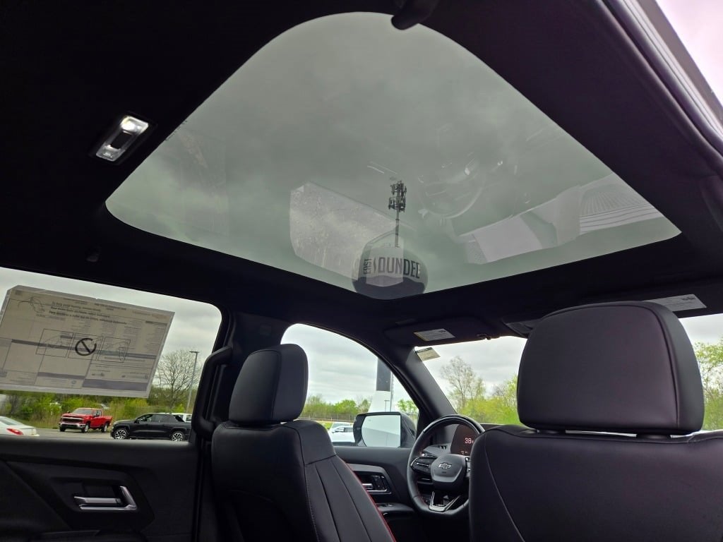 2025 Chevrolet Silverado EV RST - Max Range