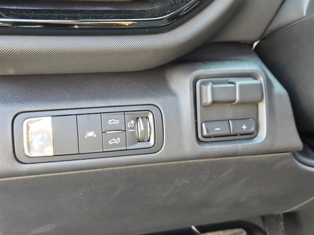 2026 Chevrolet Silverado EV Trail Boss - Max Range