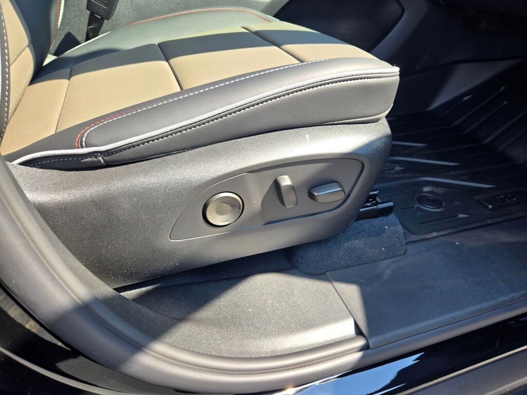 2026 Chevrolet Silverado EV Trail Boss - Max Range