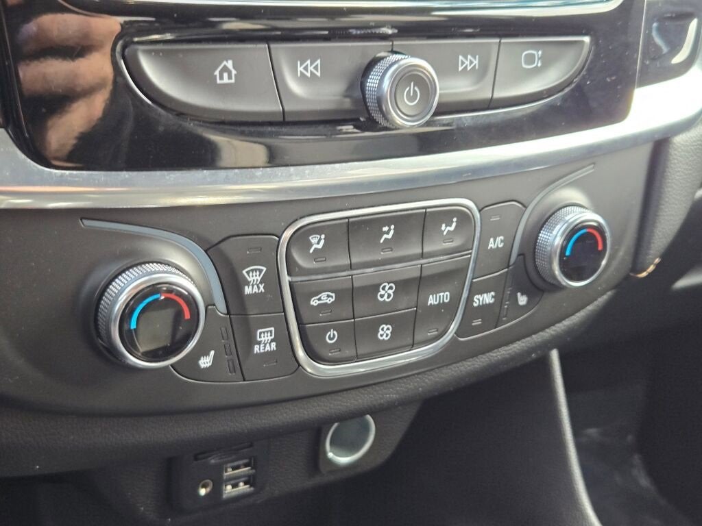 2021 Chevrolet Traverse RS