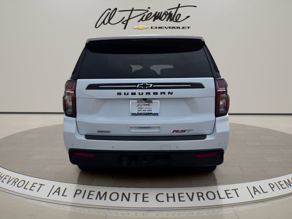 2023 Chevrolet Suburban RST