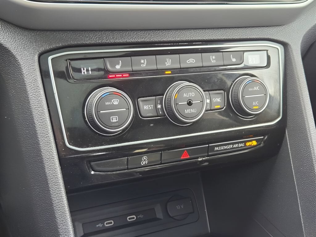 2022 Volkswagen Atlas 3.6L V6 SEL Premium R-Line