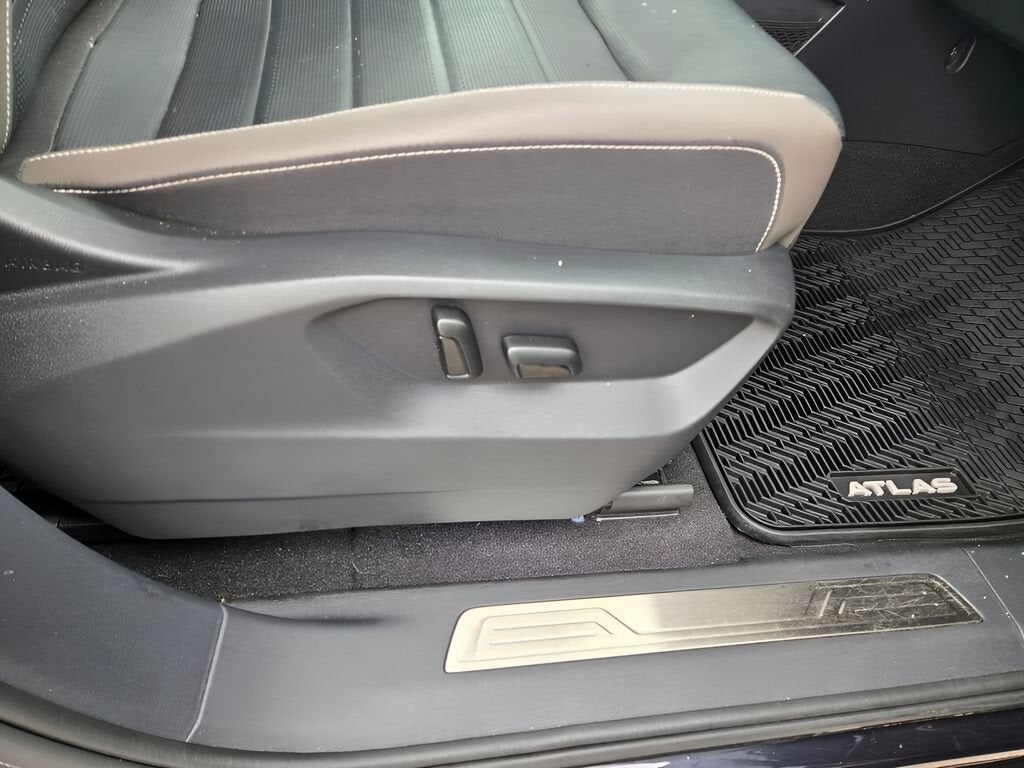 2022 Volkswagen Atlas 3.6L V6 SEL Premium R-Line