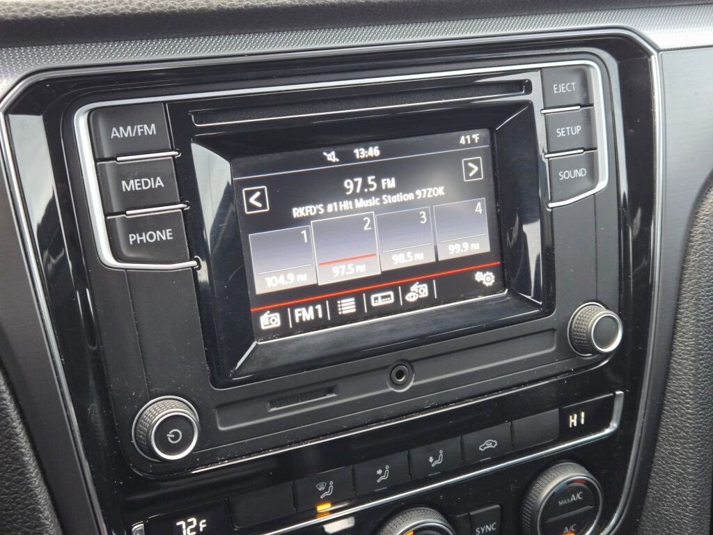 2016 Volkswagen Passat 1.8T R-Line