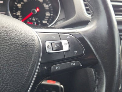 2016 Volkswagen Passat 1.8T R-Line