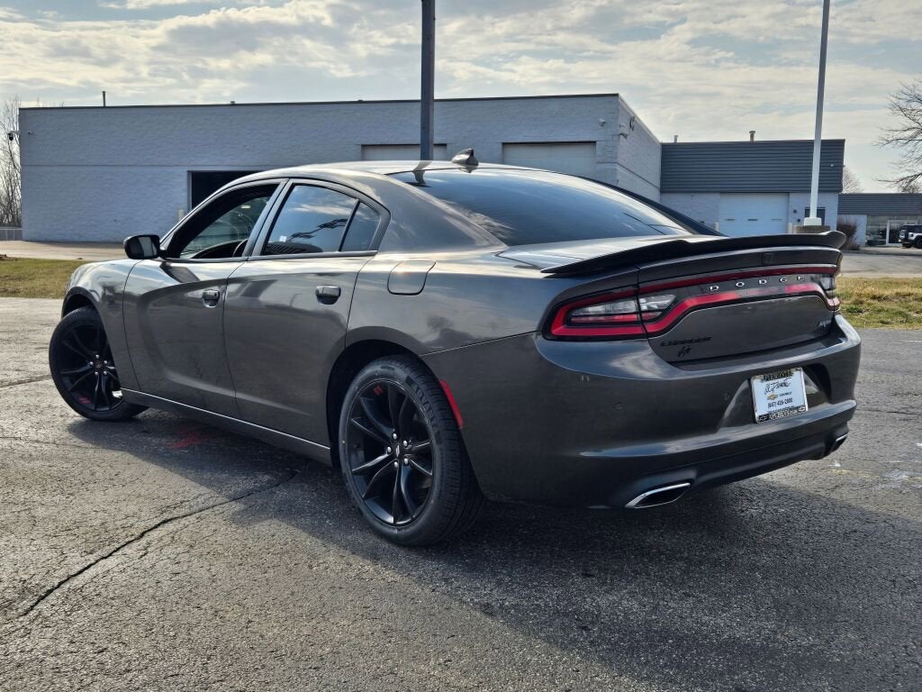 2016 Dodge Charger SXT