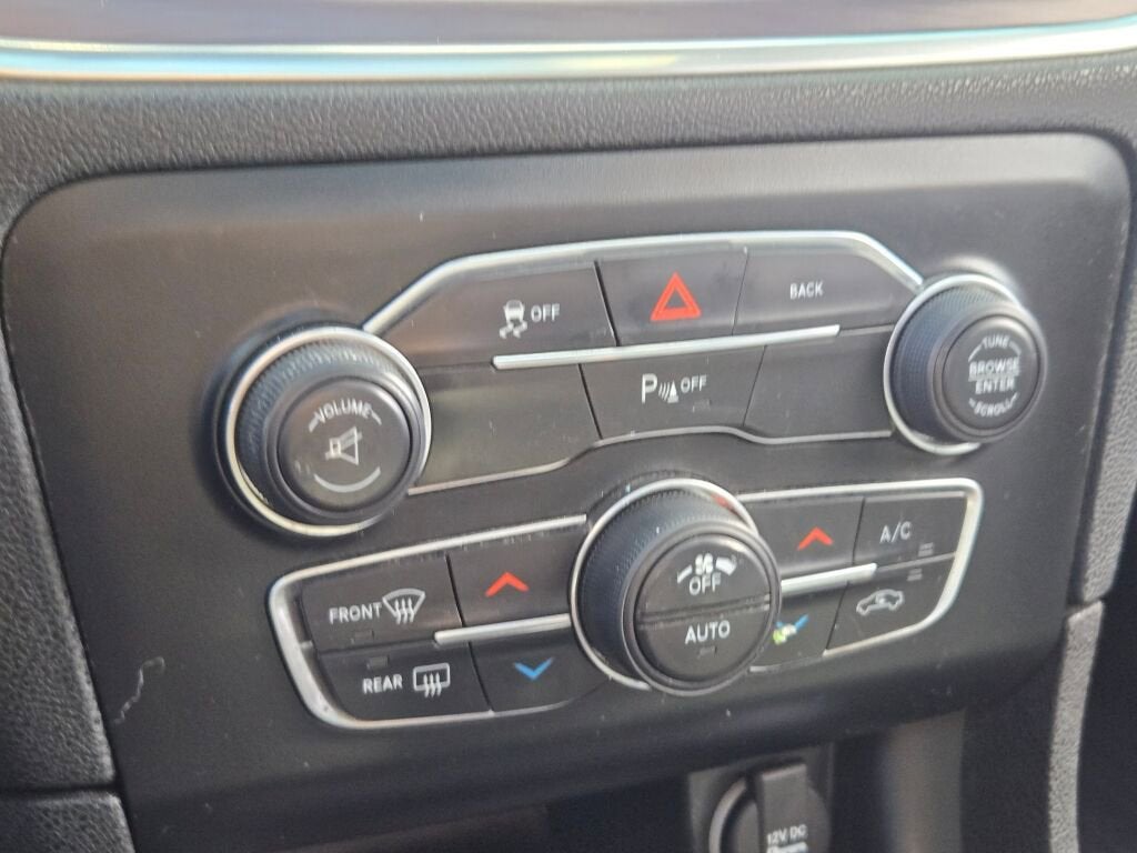 2016 Dodge Charger SXT