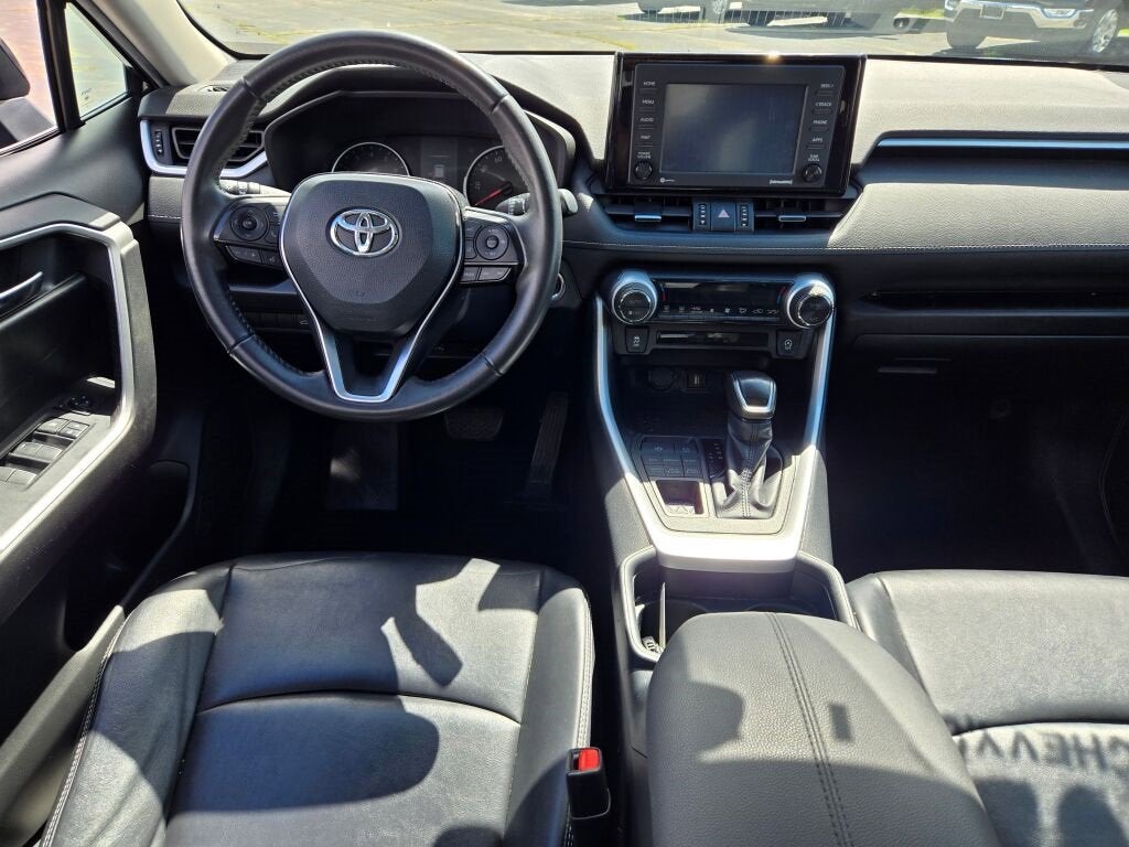 2020 Toyota RAV4 XLE Premium