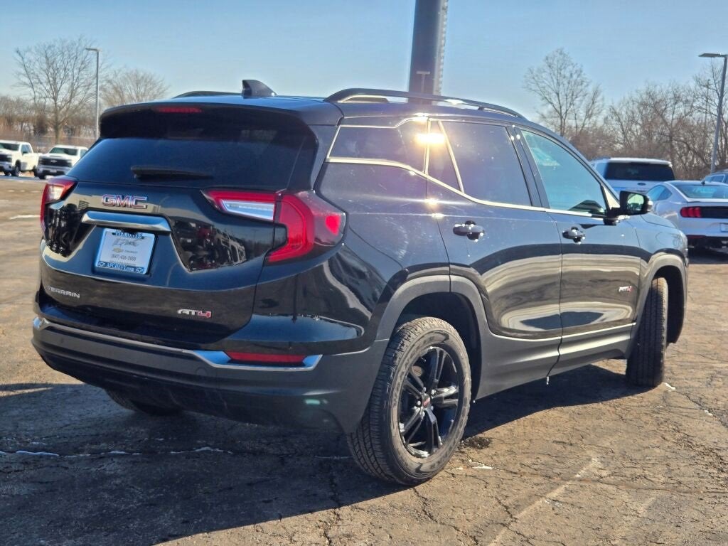 2024 GMC Terrain AT4