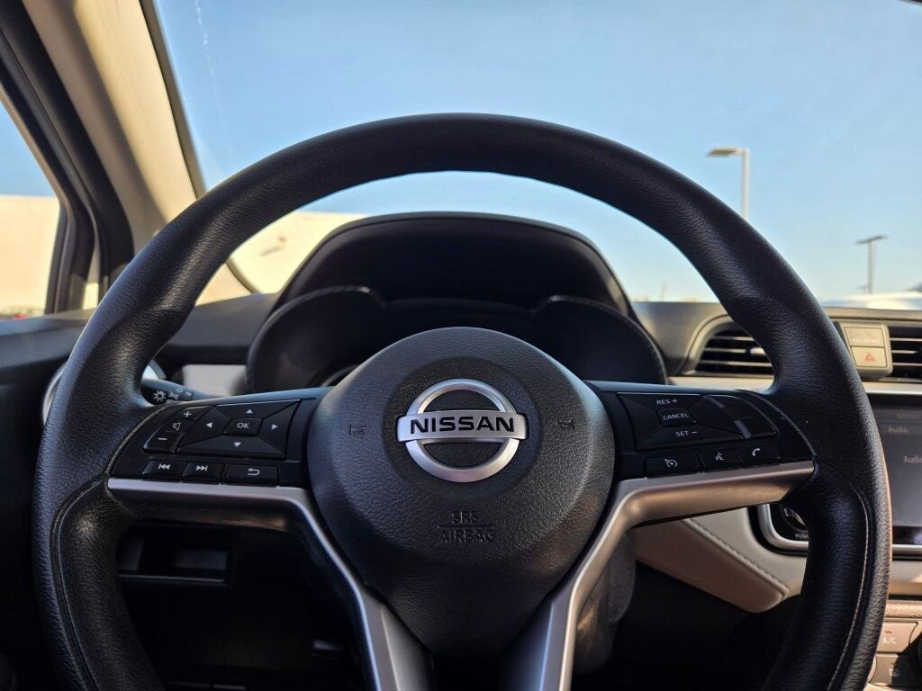 2022 Nissan Versa SV