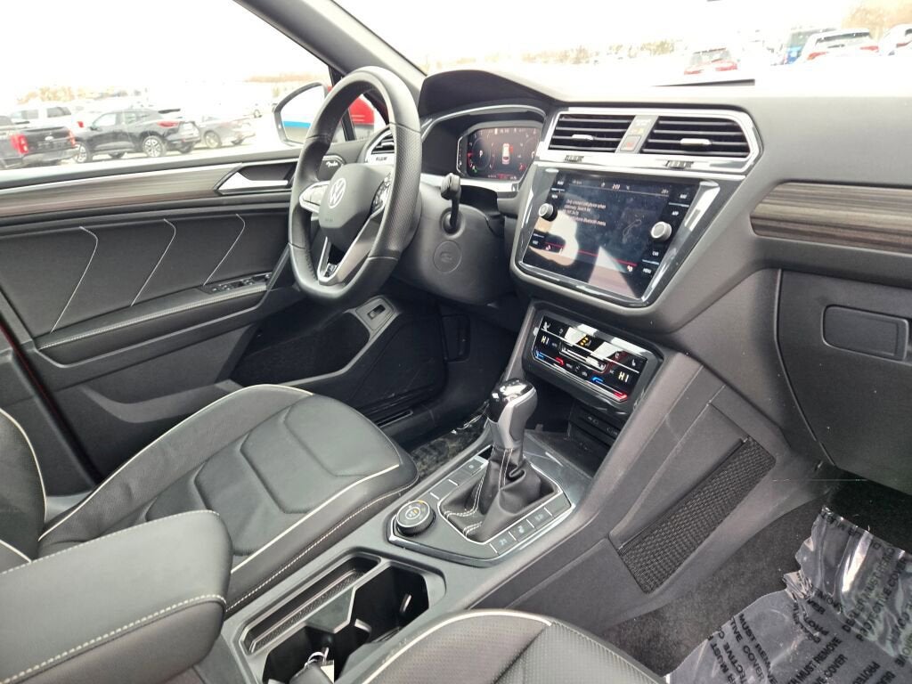 2024 Volkswagen Tiguan 2.0T SEL R-Line