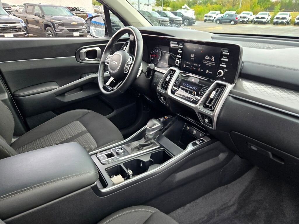 2023 Kia Sorento X-Line EX