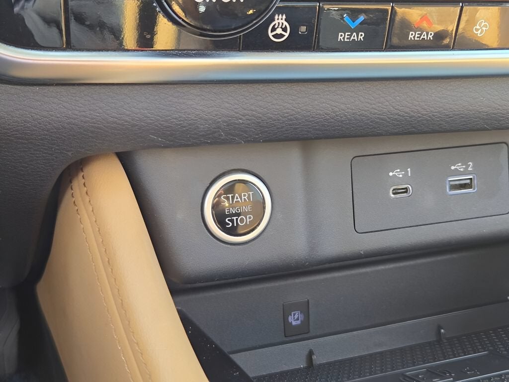 2021 Nissan Rogue Platinum FWD
