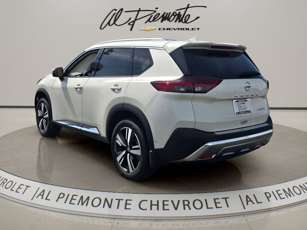 2021 Nissan Rogue Platinum FWD