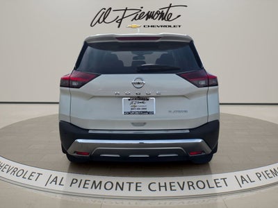 2021 Nissan Rogue Platinum FWD
