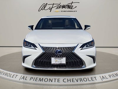 2019 Lexus ES 300h Luxury