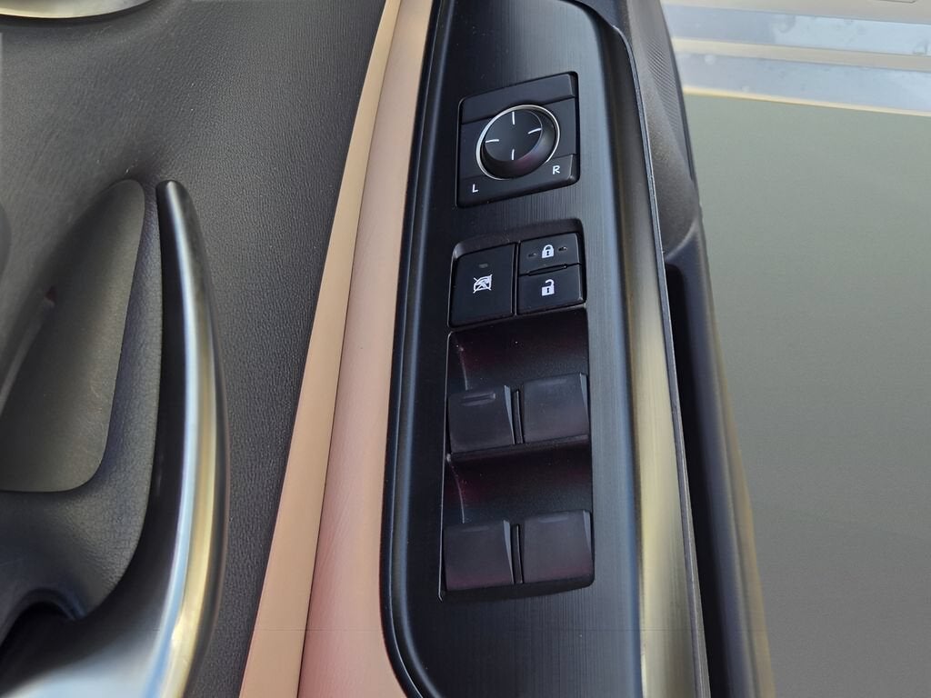 2019 Lexus ES 300h Luxury