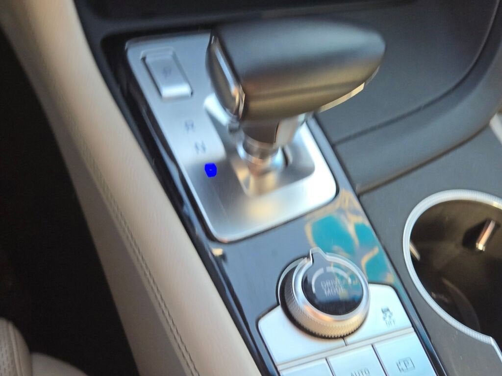 2023 Genesis G70 2.0T AWD