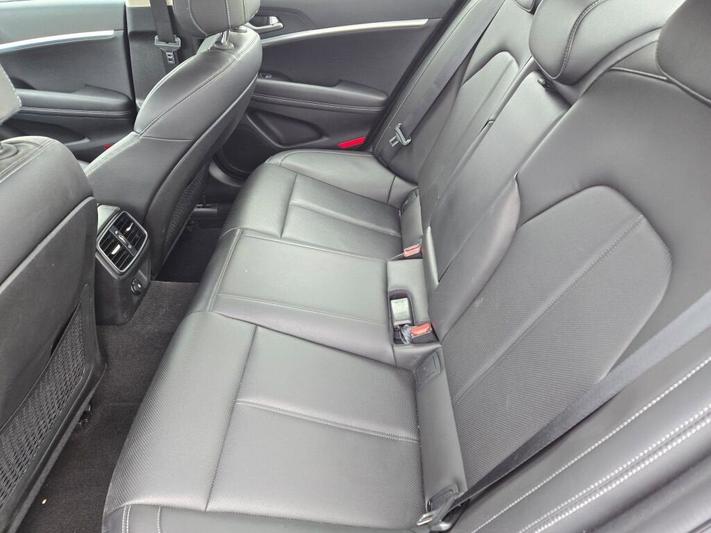 2023 Genesis G70 2.0T AWD