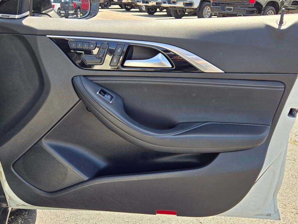 2018 INFINITI QX30 Premium