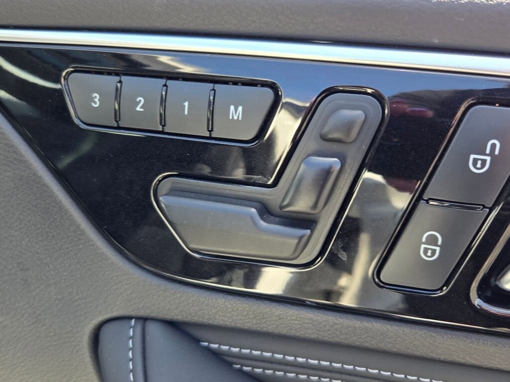 2018 INFINITI QX30 Premium