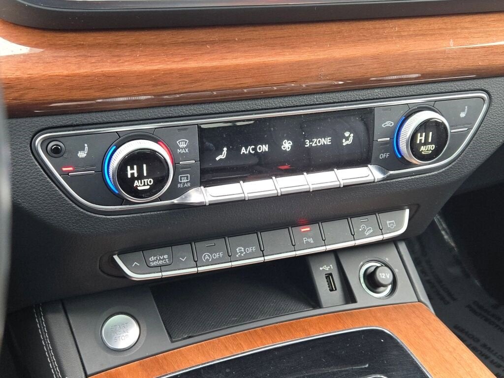 2023 Audi Q5 Premium Plus 45 TFSI S line quattro