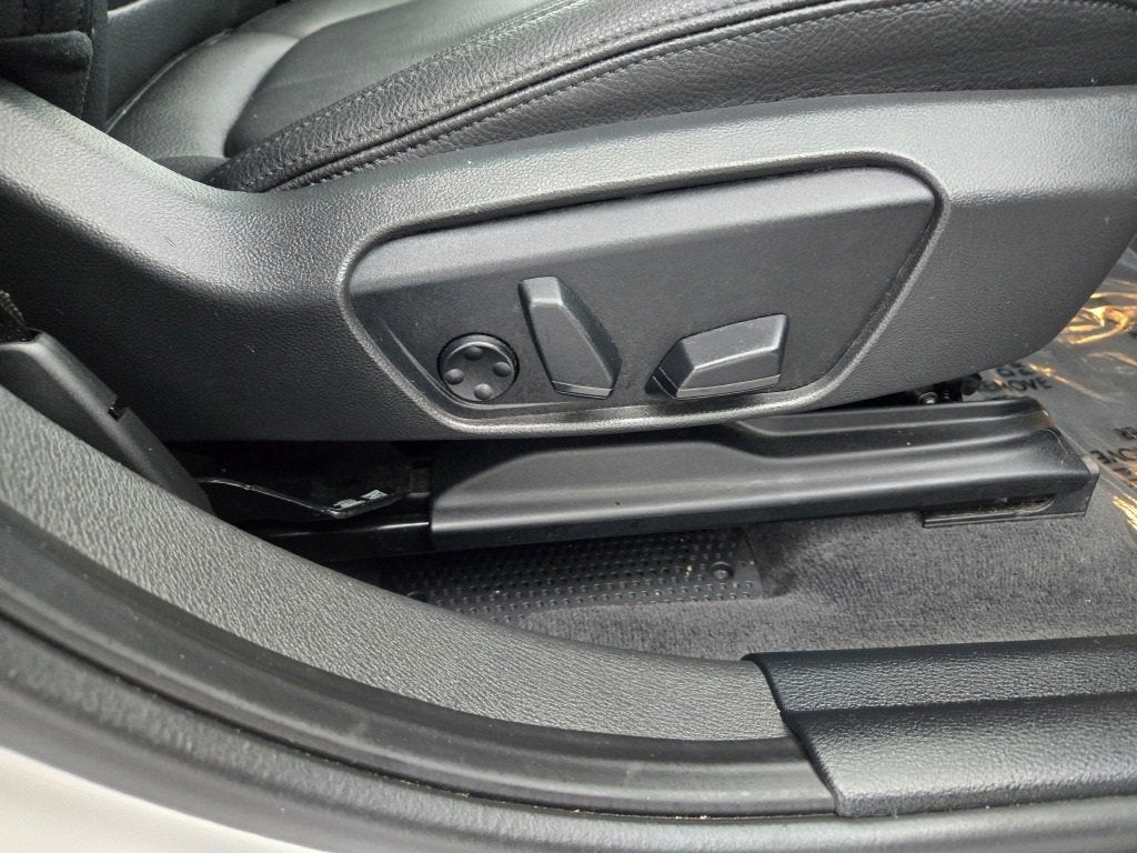 2022 BMW X2 xDrive28i