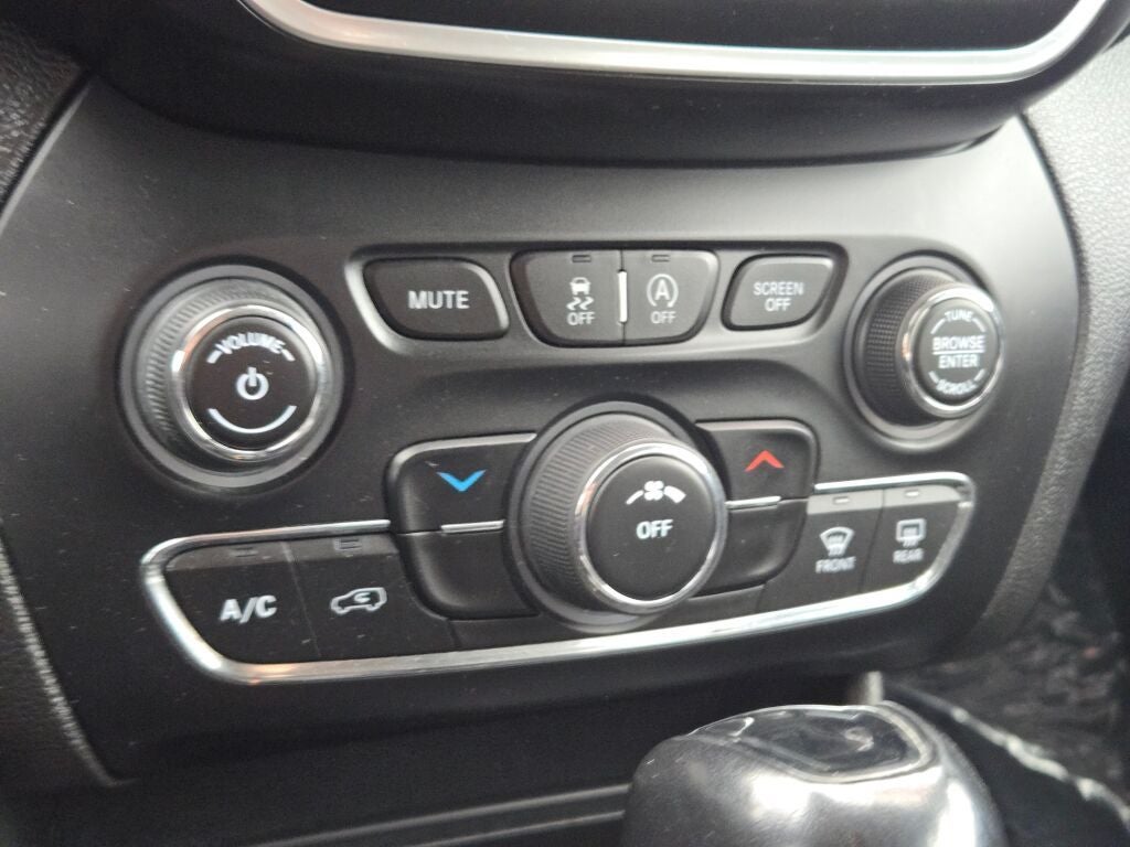 2021 Jeep Cherokee Altitude