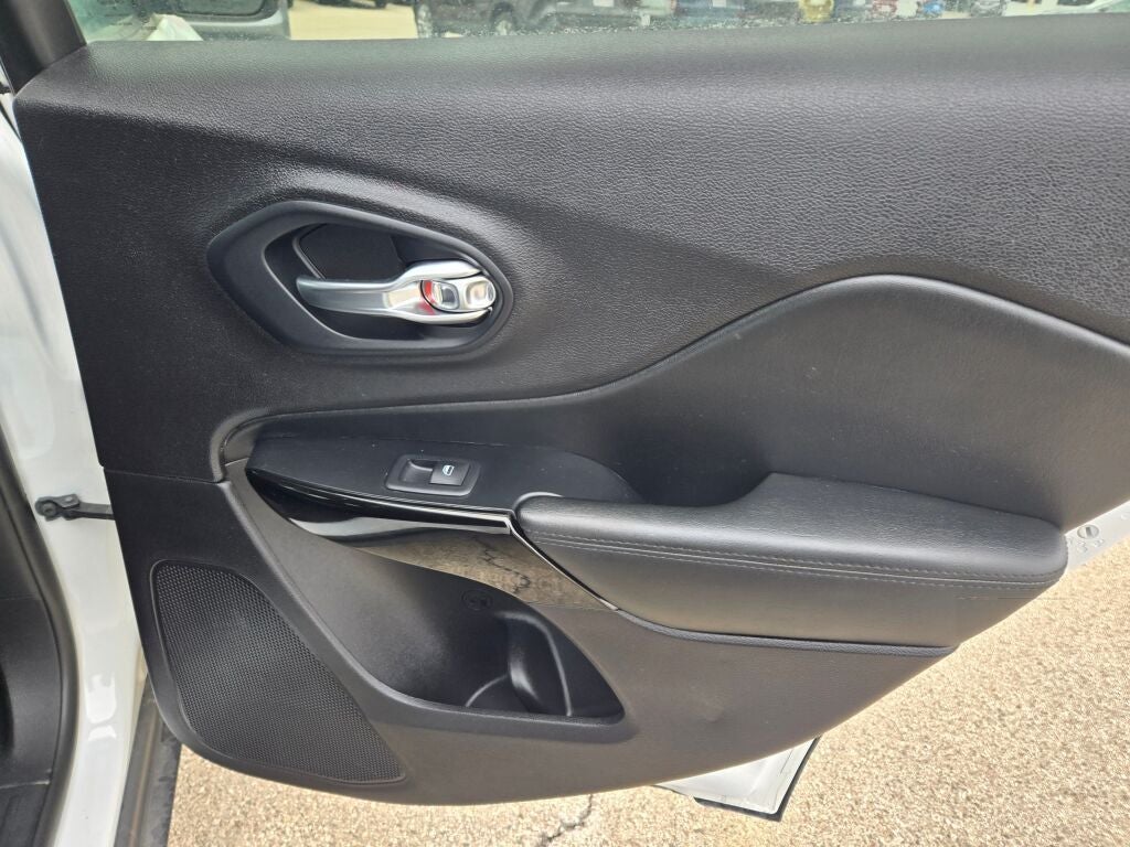 2021 Jeep Cherokee Altitude