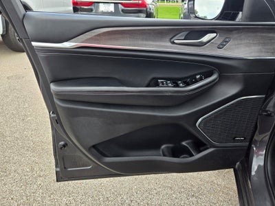 2022 Jeep Grand Cherokee Overland