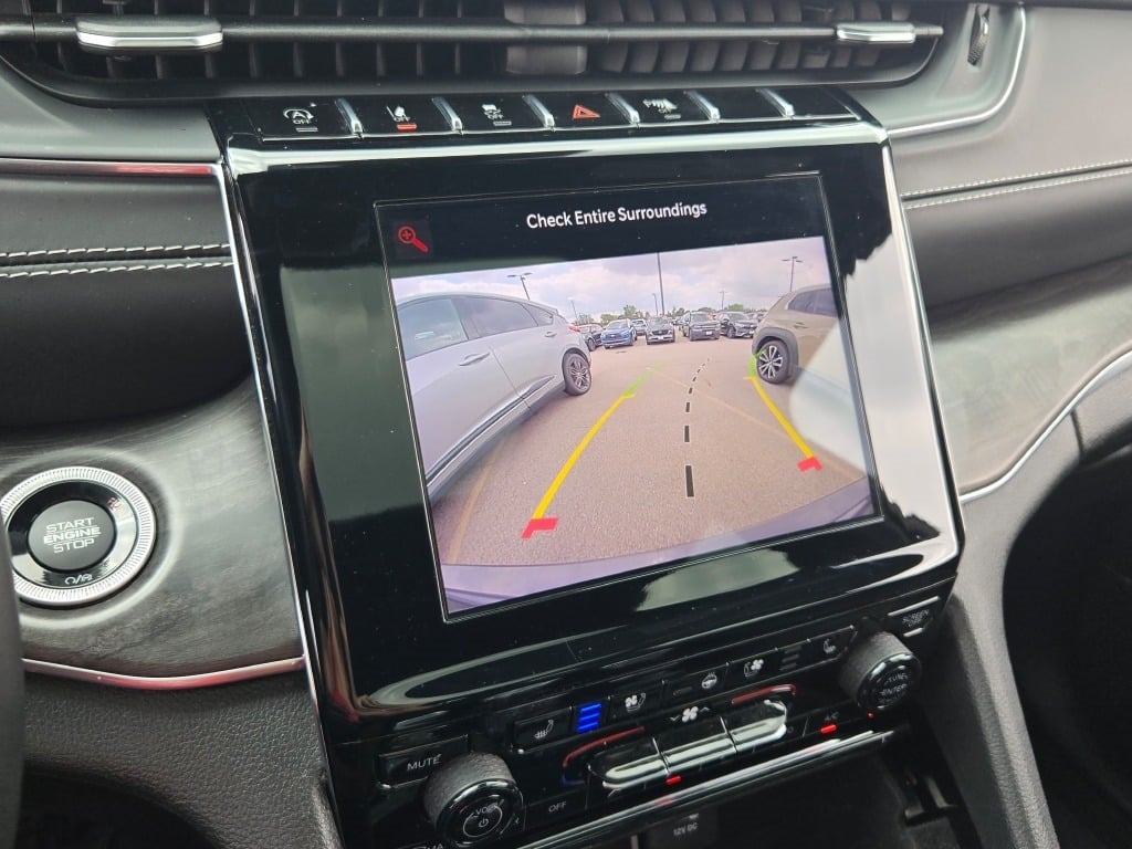 2022 Jeep Grand Cherokee Overland